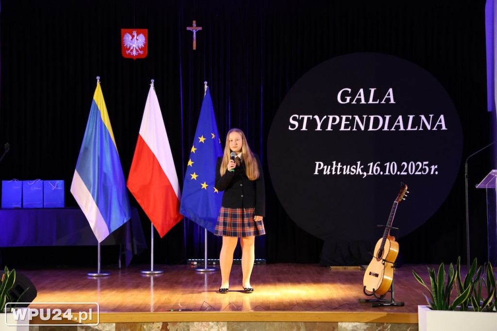 Burmistrz wręczyła 136 stypendiów!
