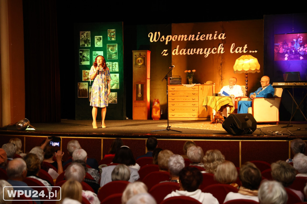 Pułtuscy seniorzy w rytmie kultury
