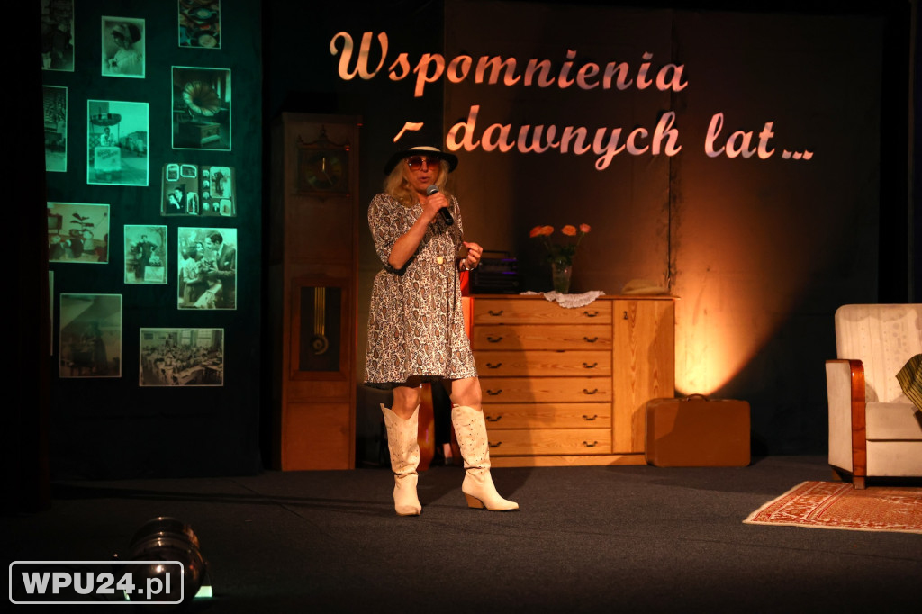 Pułtuscy seniorzy w rytmie kultury