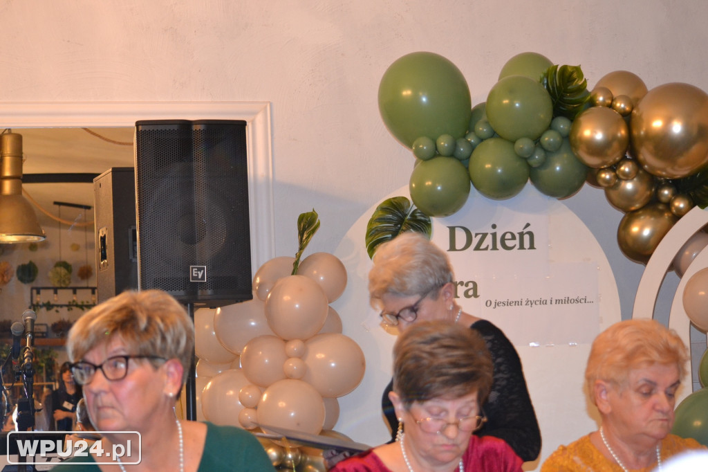 Dzień Seniora w Zatorach: śmiech, taniec i poezja