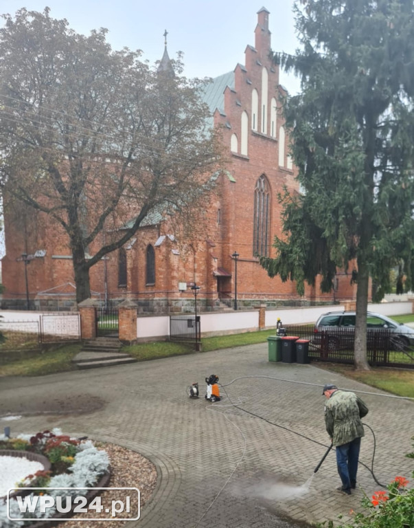 Przygotowania do 100 lecia parafii w Dzierżeninie