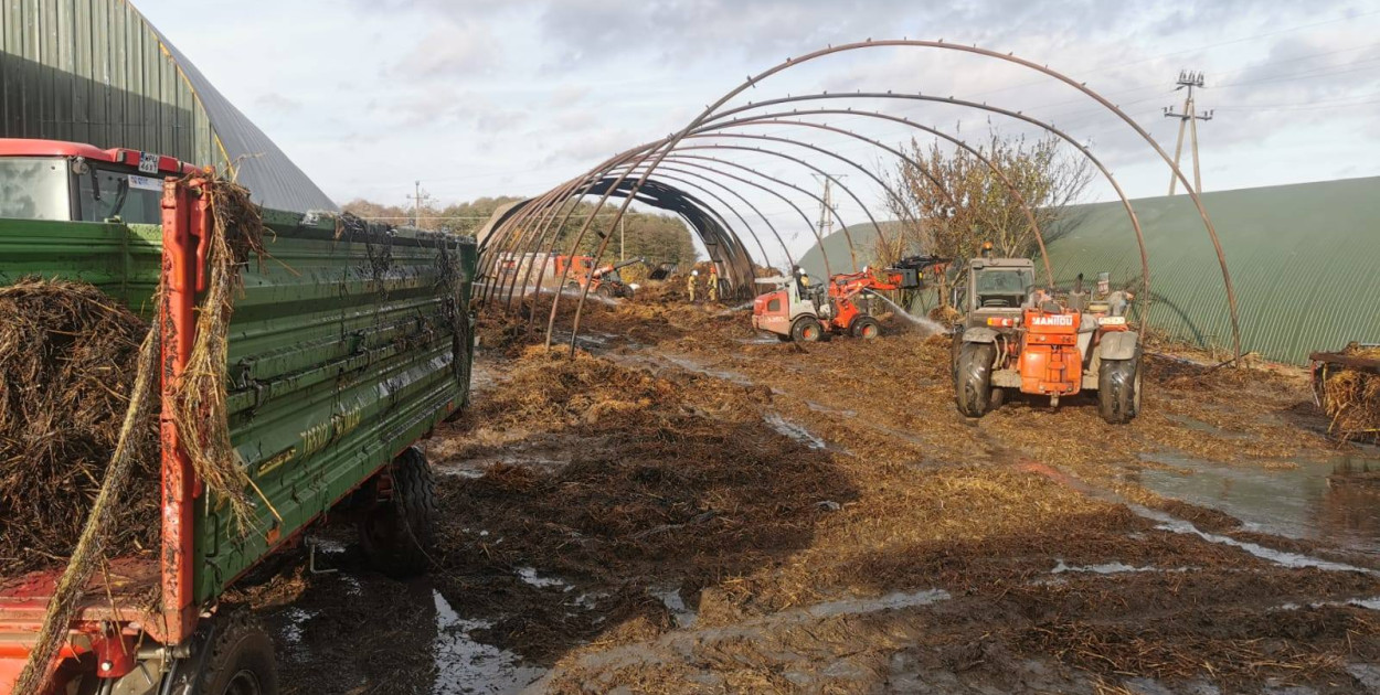 Strażacy z powiatu pułtuskiego walczyli całą dobę