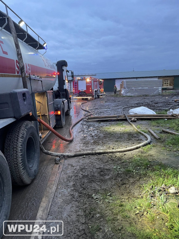 Strażacy z powiatu pułtuskiego walczyli całą dobę