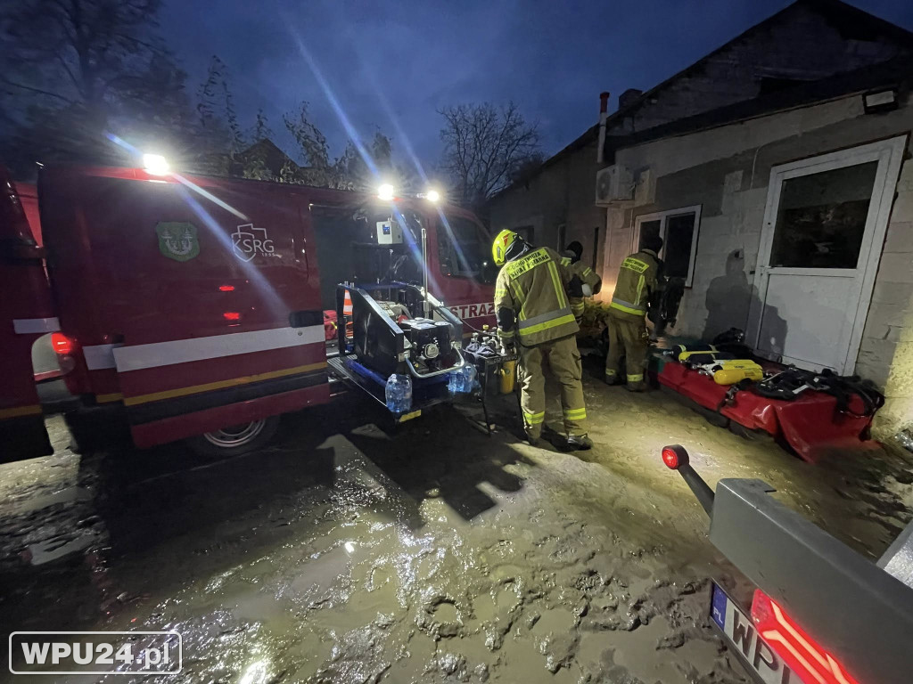 Strażacy z powiatu pułtuskiego walczyli całą dobę