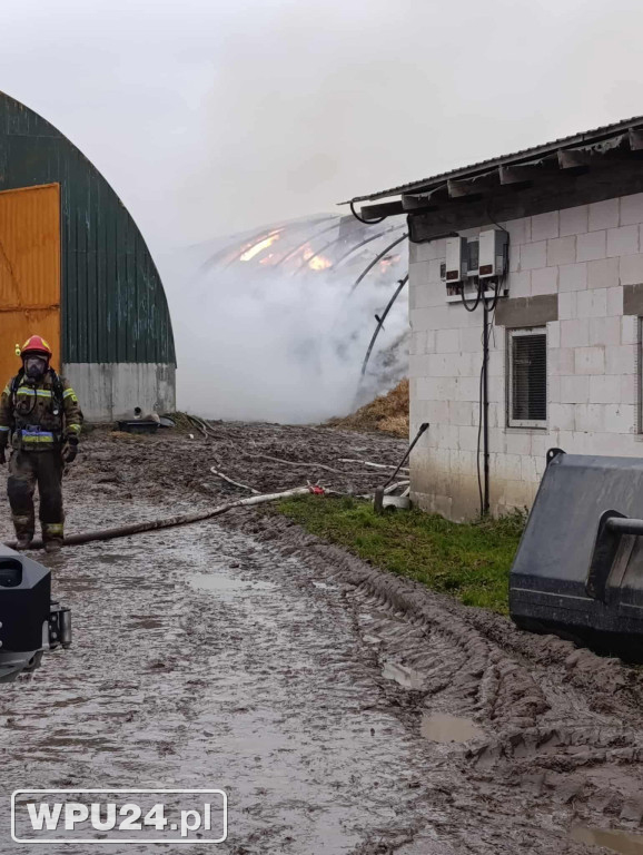 Strażacy z powiatu pułtuskiego walczyli całą dobę