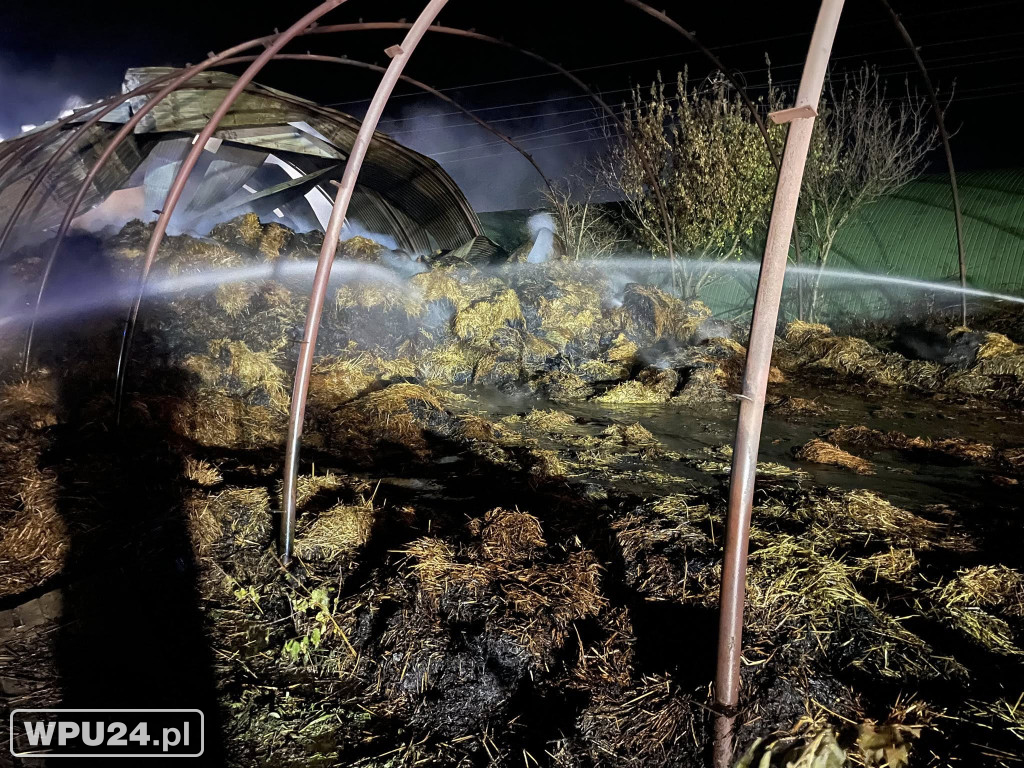 Strażacy z powiatu pułtuskiego walczyli całą dobę