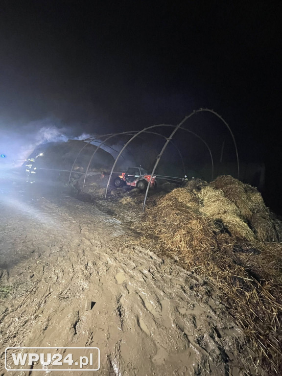 Strażacy z powiatu pułtuskiego walczyli całą dobę