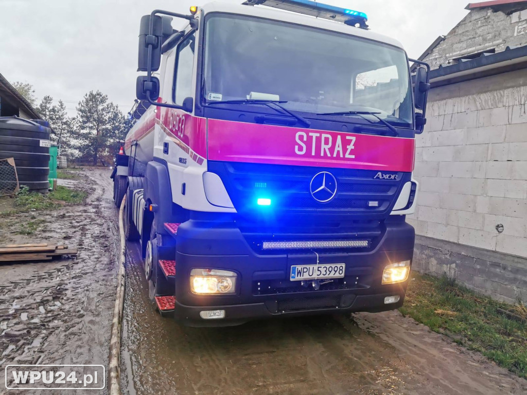 Strażacy z powiatu pułtuskiego walczyli całą dobę