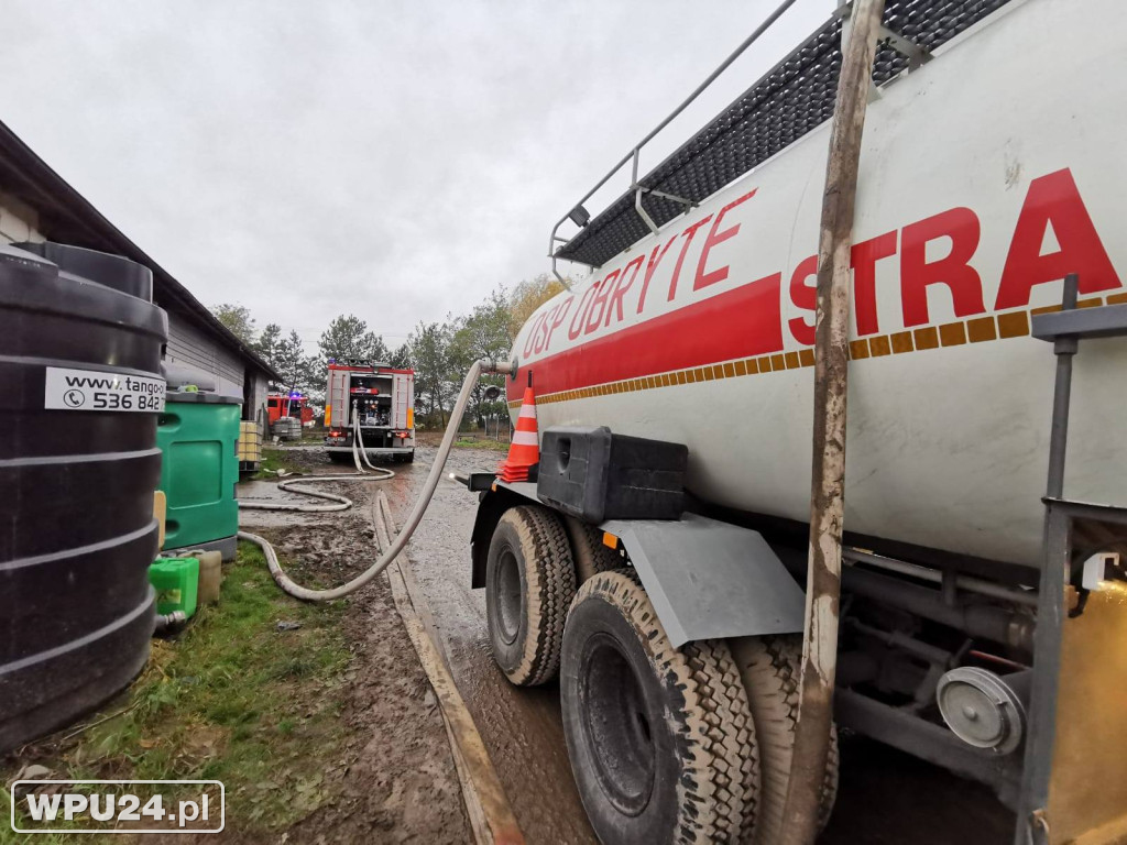 Strażacy z powiatu pułtuskiego walczyli całą dobę