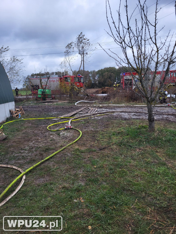 Strażacy z powiatu pułtuskiego walczyli całą dobę