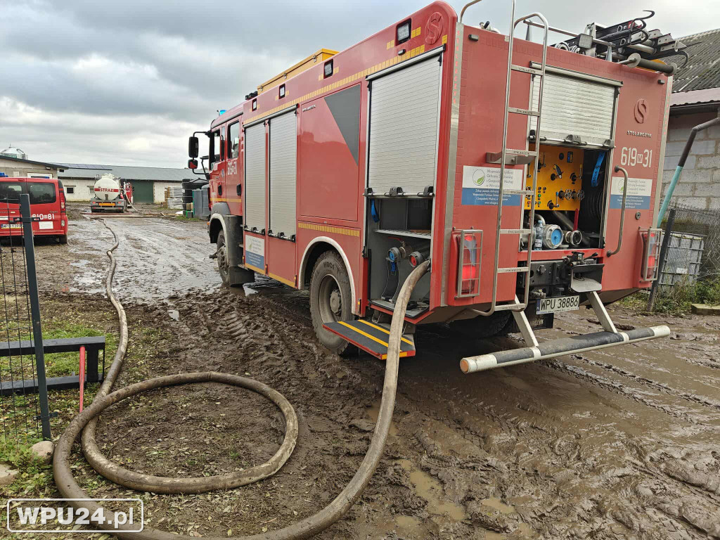 Strażacy z powiatu pułtuskiego walczyli całą dobę