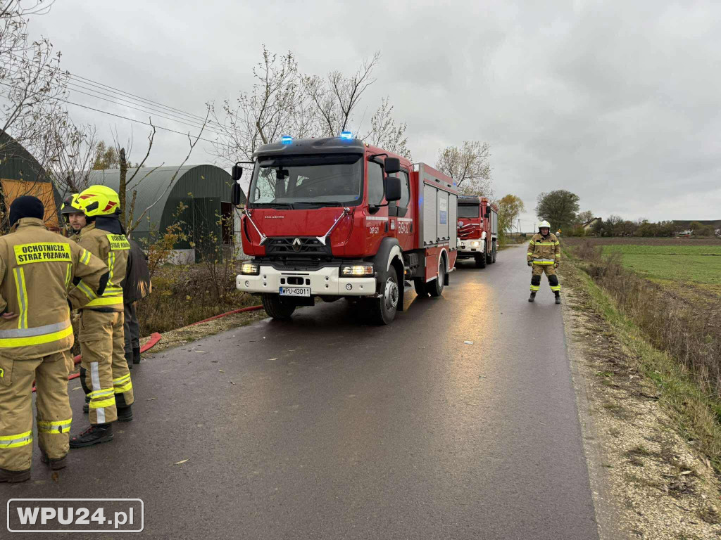 Strażacy z powiatu pułtuskiego walczyli całą dobę