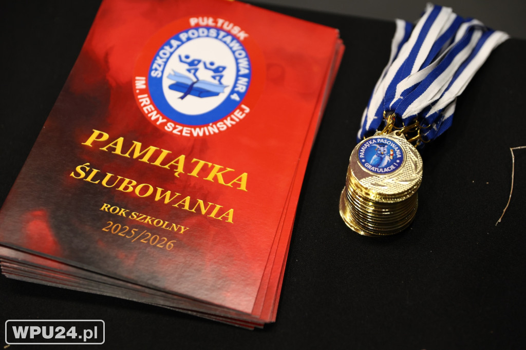 Pasowanie na Pierwszaków w pułtuskiej Czwórce