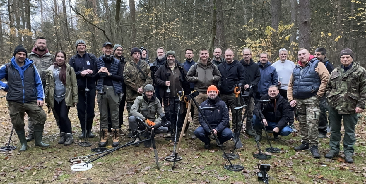 Wyszli na pola i... znaleźli kosmiczne skarby!