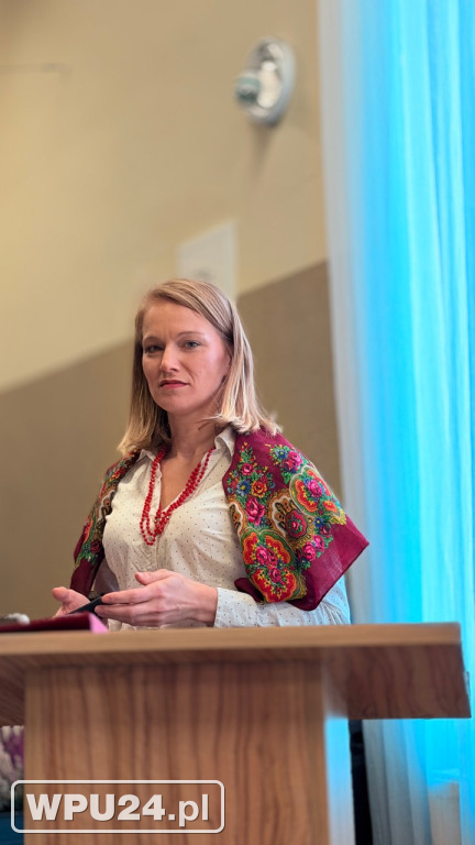 „Śpiewanie przy szarlotce” w Przemiarowie