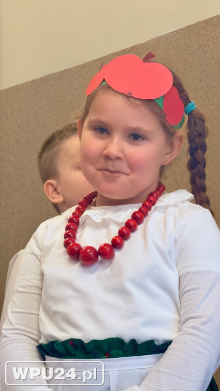 „Śpiewanie przy szarlotce” w Przemiarowie