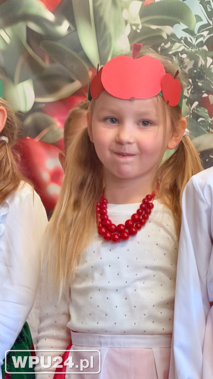 „Śpiewanie przy szarlotce” w Przemiarowie