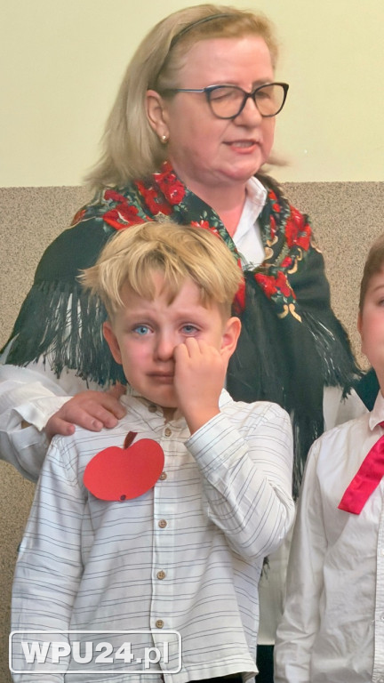 „Śpiewanie przy szarlotce” w Przemiarowie