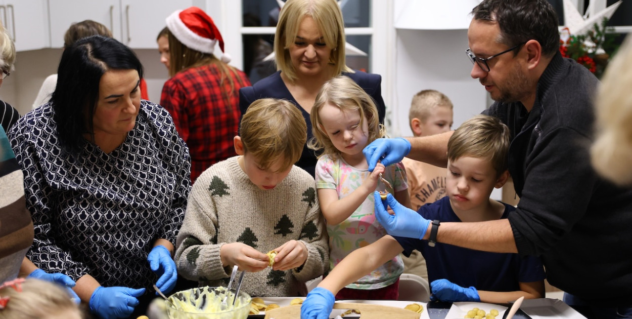 MCKiS zorganizowało „Mikołajkową Fabrykę Orzeszków”