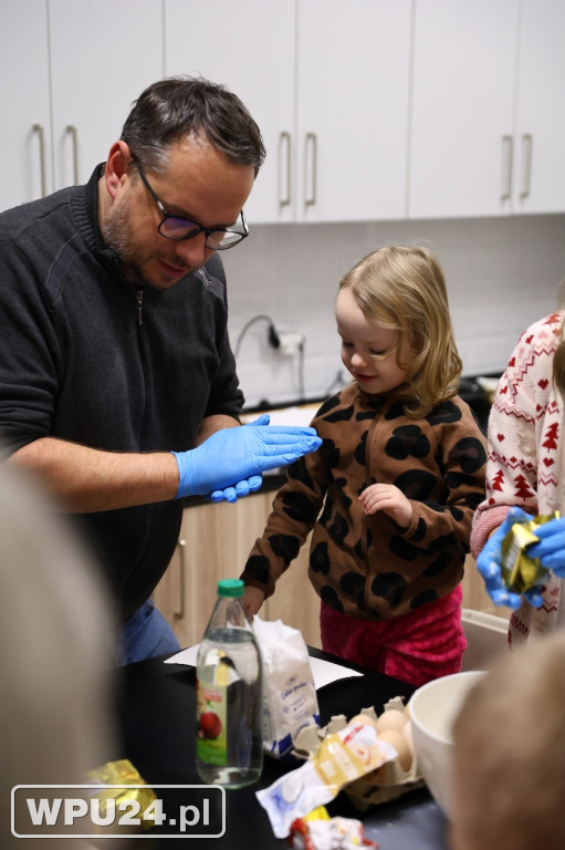 MCKiS zorganizowało „Mikołajkową Fabrykę Orzeszków”