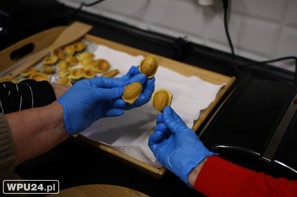 MCKiS zorganizowało „Mikołajkową Fabrykę Orzeszków”