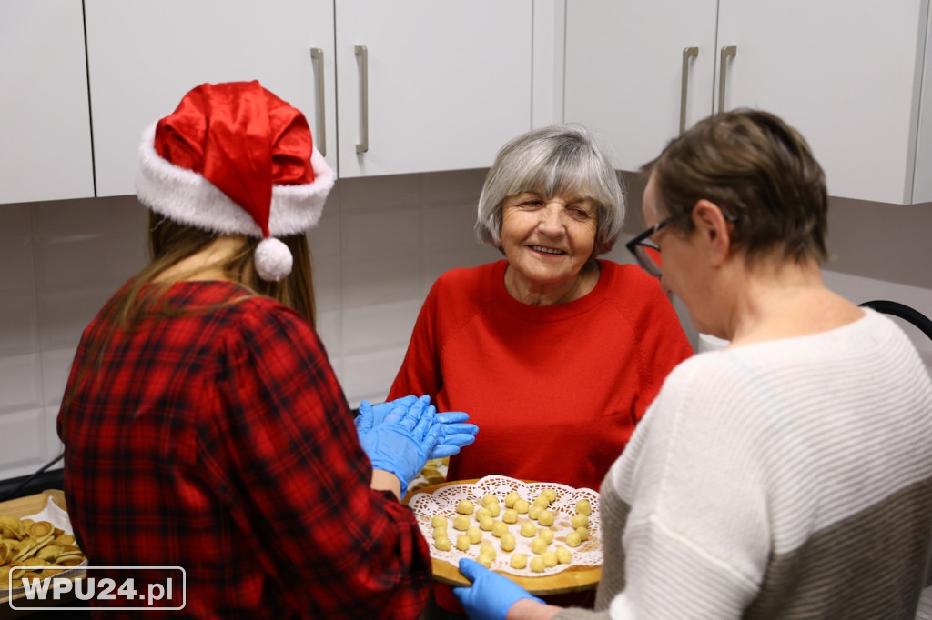 MCKiS zorganizowało „Mikołajkową Fabrykę Orzeszków”