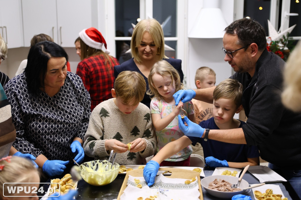 MCKiS zorganizowało „Mikołajkową Fabrykę Orzeszków”