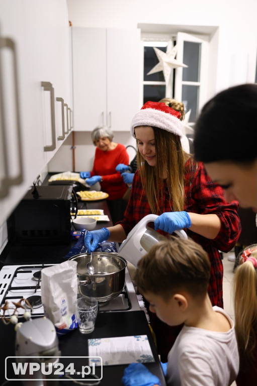 MCKiS zorganizowało „Mikołajkową Fabrykę Orzeszków”