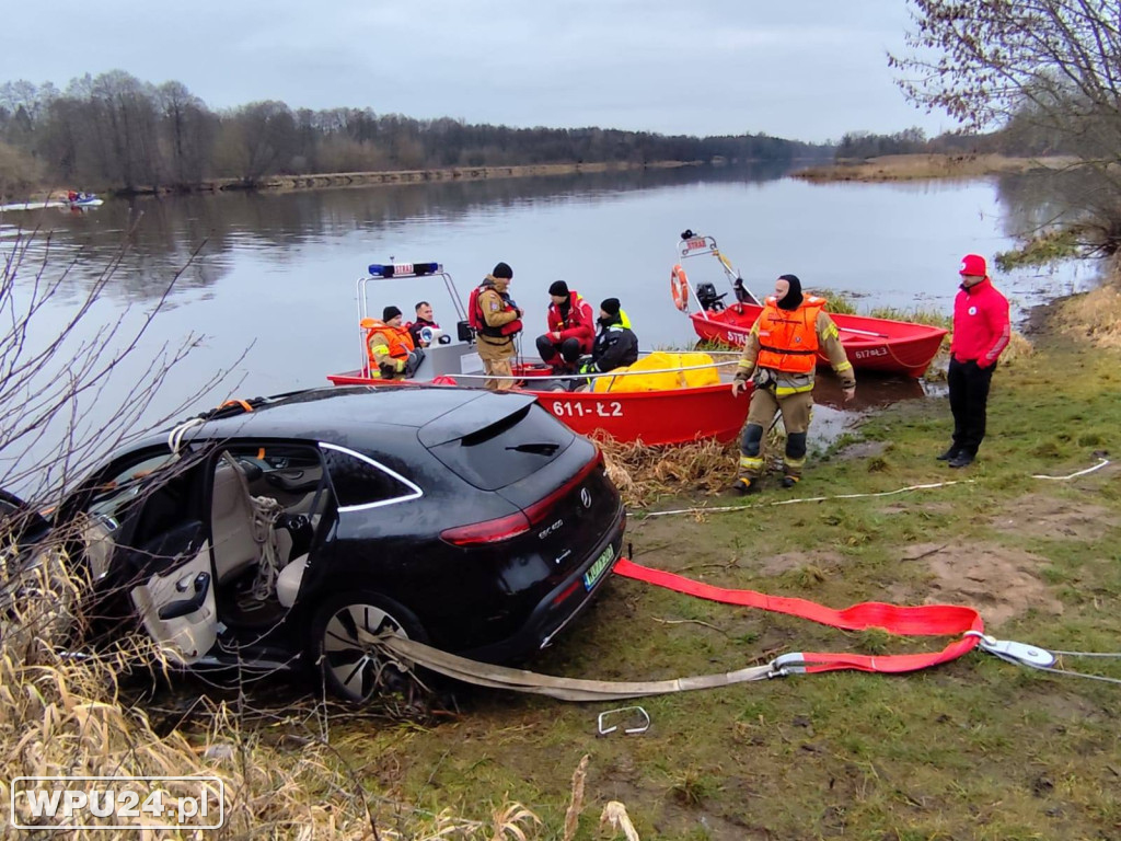 Unikalna galeria zdjęć z akcji nurków w Pułtusku