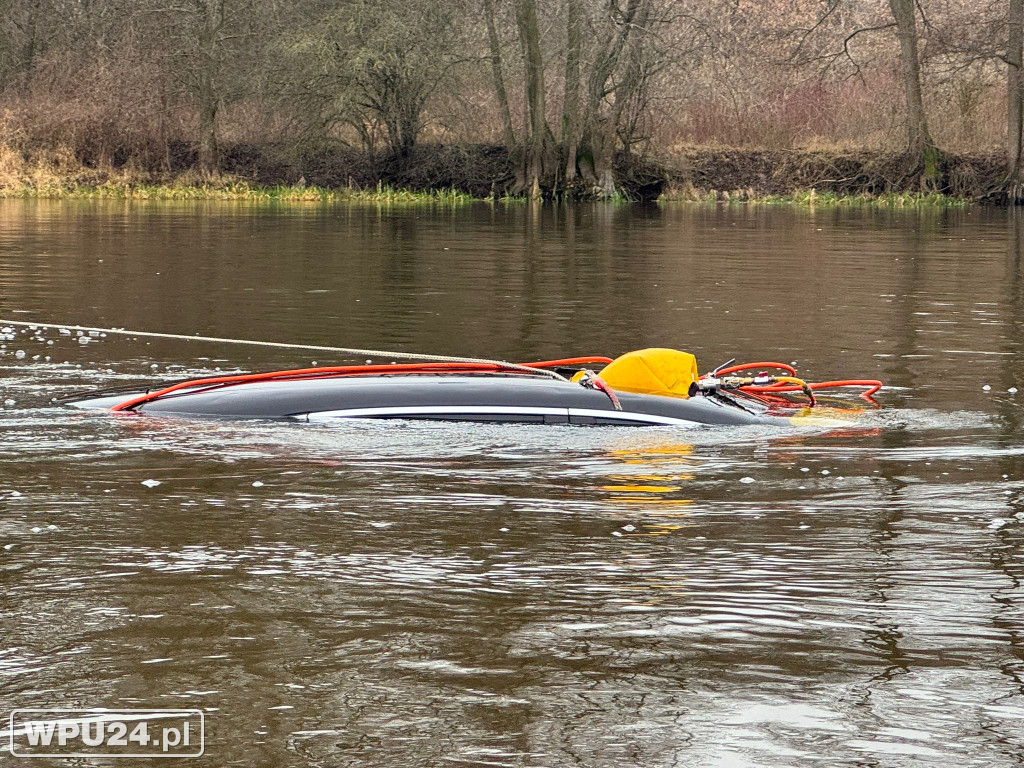 Unikalna galeria zdjęć z akcji nurków w Pułtusku
