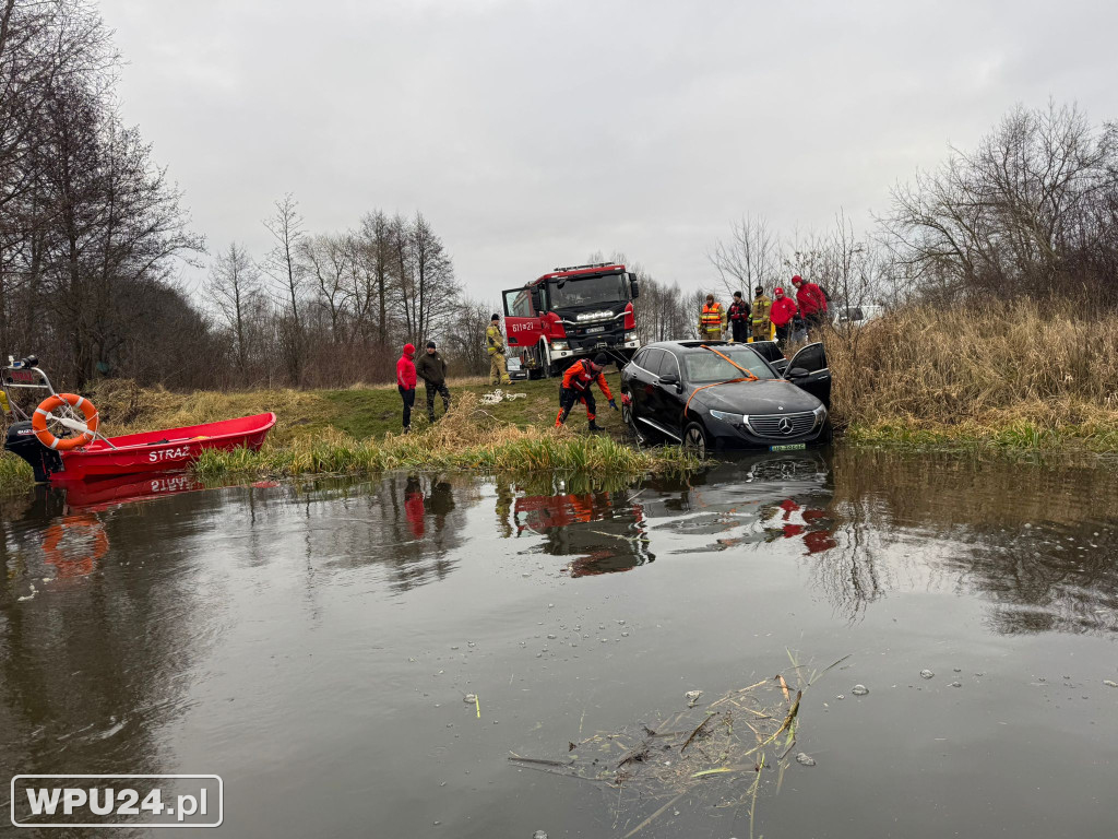 Unikalna galeria zdjęć z akcji nurków w Pułtusku