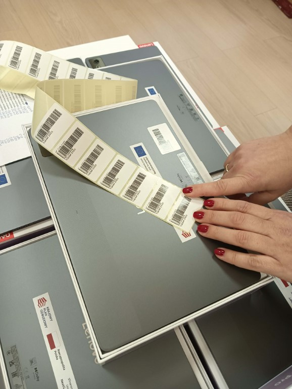 Sprzęt multimedialny dla placówek oświatowych