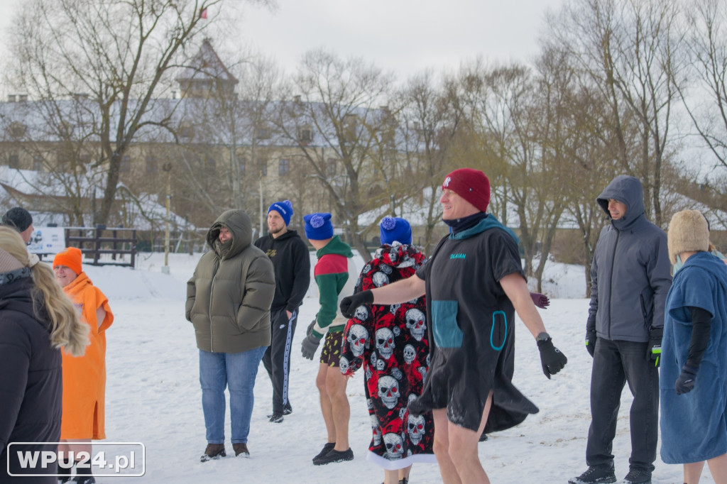 Tak morsy z Pułtuska witają prawdziwą zimę