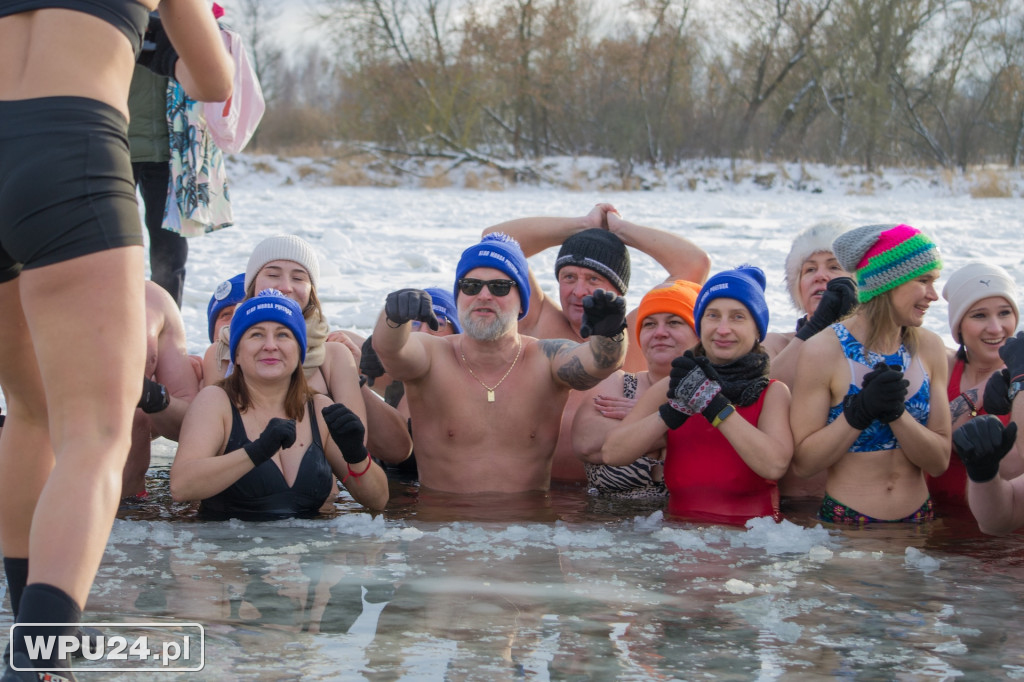 Tak morsy z Pułtuska witają prawdziwą zimę