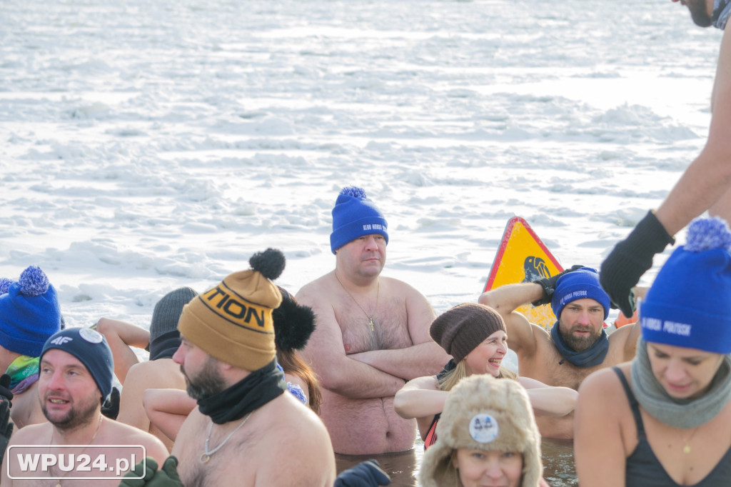 Tak morsy z Pułtuska witają prawdziwą zimę