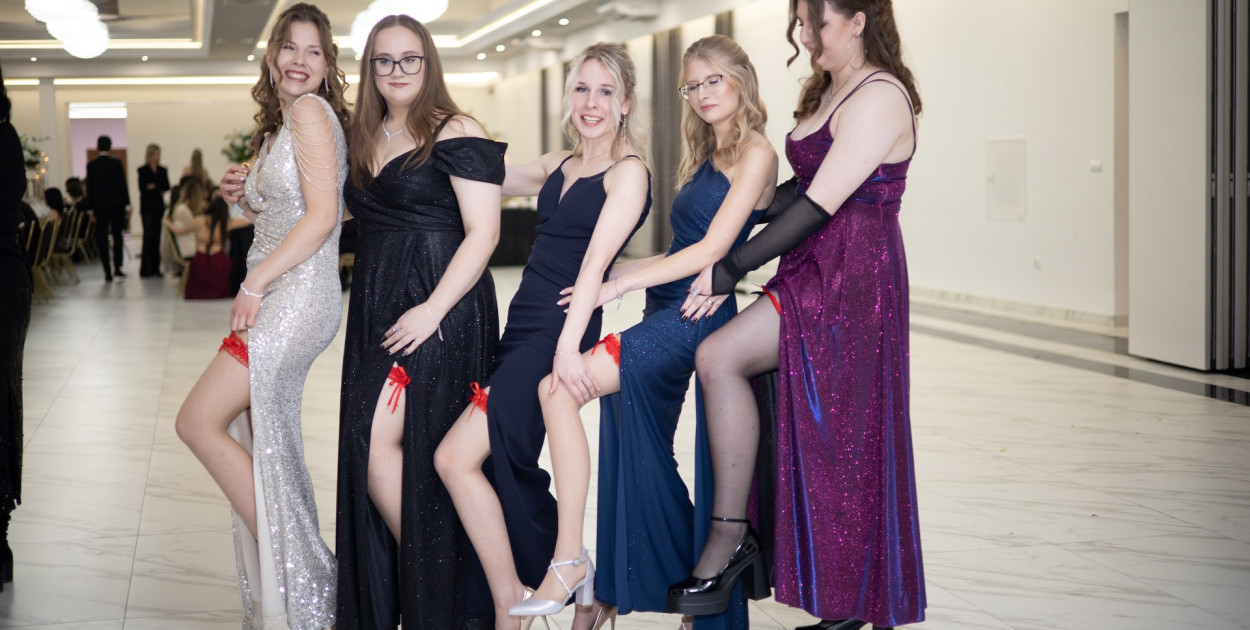 Zobacz, co działo się na studniówce LO Skargi