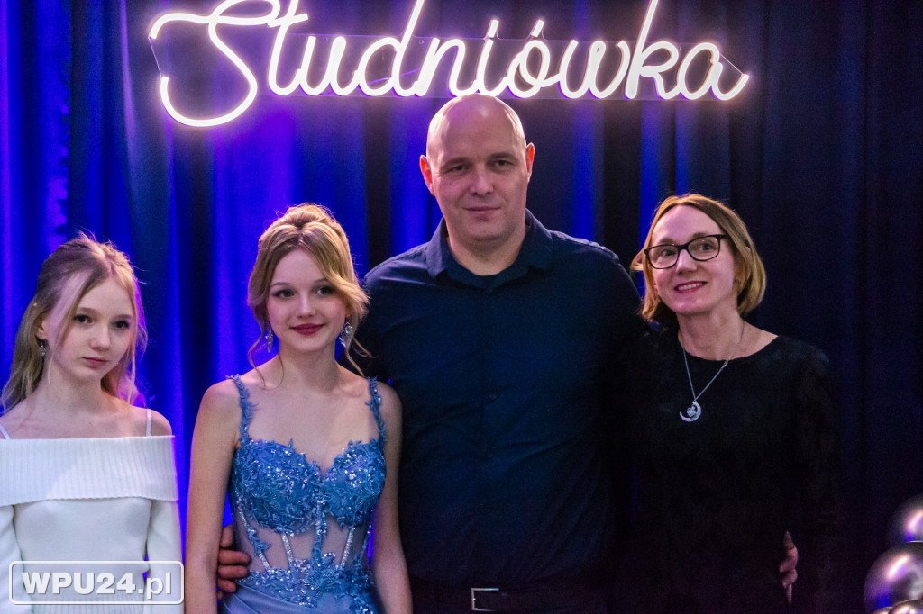 Zobacz, co działo się na studniówce LO Skargi