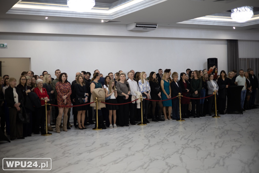 Zobacz, co działo się na studniówce LO Skargi