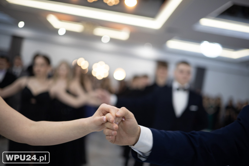 Zobacz, co działo się na studniówce LO Skargi