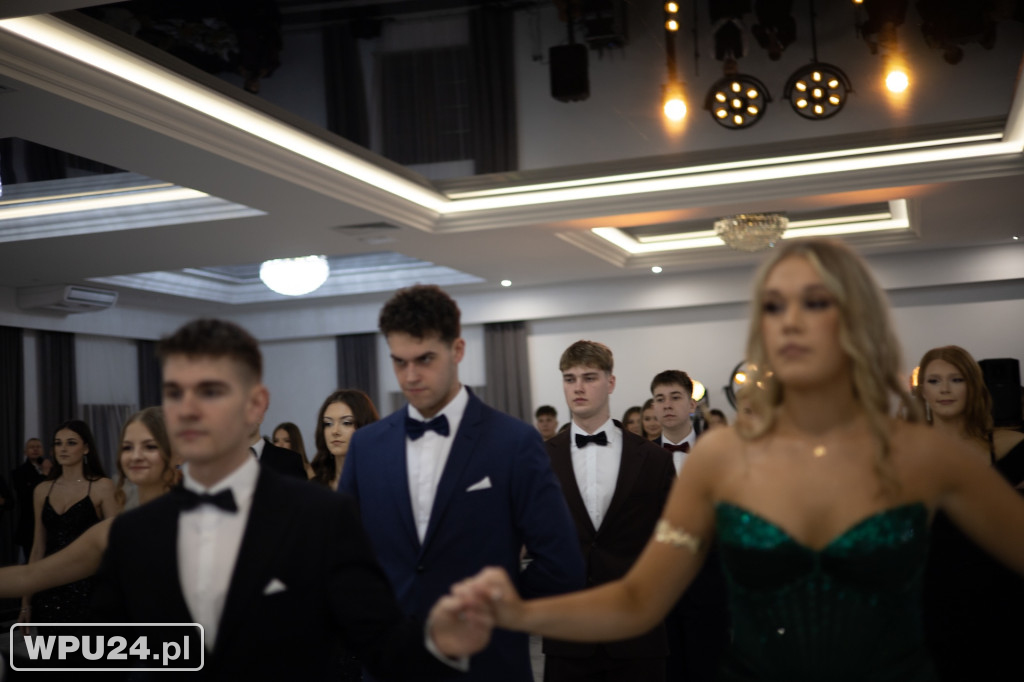 Zobacz, co działo się na studniówce LO Skargi