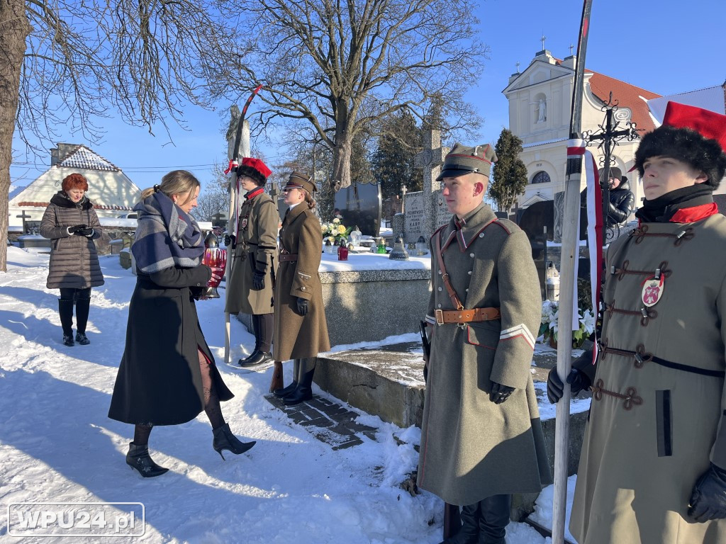 Władze samorządowe w hołdzie Powstańcom Styczniowym