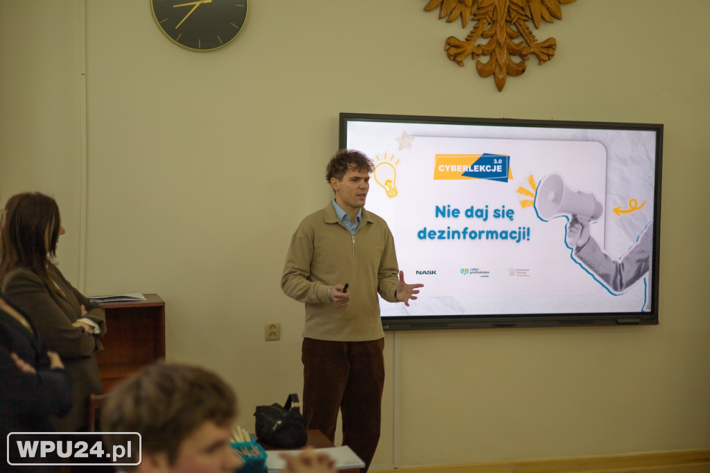 Uczniowie z Pułtuska dyskutowali z ministerm