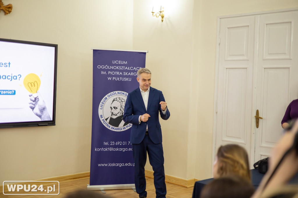 Uczniowie z Pułtuska dyskutowali z ministerm