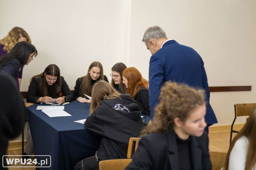 Uczniowie z Pułtuska dyskutowali z ministerm