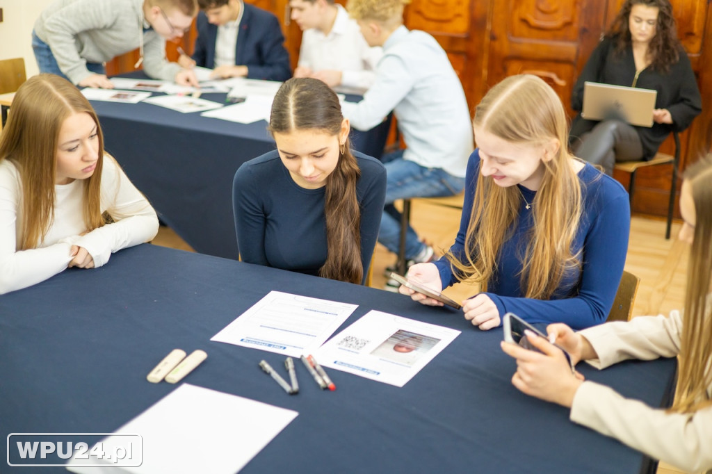 Uczniowie z Pułtuska dyskutowali z ministerm