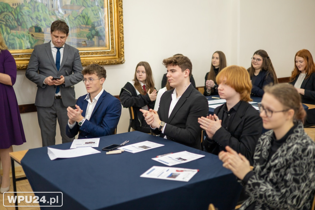 Uczniowie z Pułtuska dyskutowali z ministerm