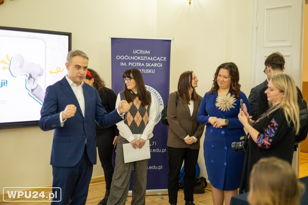 Uczniowie z Pułtuska dyskutowali z ministerm