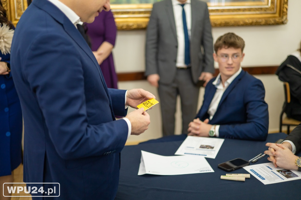 Uczniowie z Pułtuska dyskutowali z ministerm