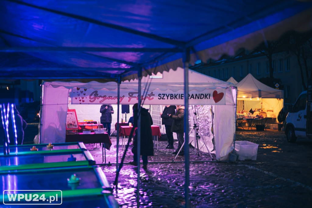 Grzany Flirt na Rynku w Pułtusku...