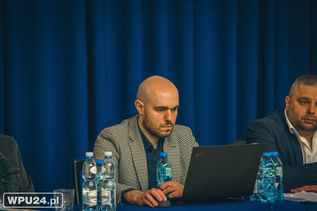 Konsultacje społeczne Kolej +